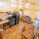 The Sophia Cabin #3 at Blue Spruce RV Park & Cabins, Tuckerville - Fotografie 5