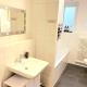 City Apartment Duisburg 2#Netflix &Wlan &Kingsize Bett & Kaffee Maschine & Central & 500m Innenhafen & 2 min U Bahn, Duisburg - Foto 10