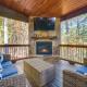 Furnished Deck, Hot Tub! Family Gem in Broken Bow, Broken Bow (photo 2)