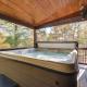 Furnished Deck, Hot Tub! Family Gem in Broken Bow, Broken Bow (photo 3)