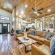 Furnished Deck, Hot Tub! Family Gem in Broken Bow, Broken Bow (photo 6)