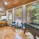 Furnished Deck, Hot Tub! Family Gem in Broken Bow, Broken Bow (photo 8)