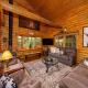 Log Cabin with Private Hot Tub on Wenatchee River!, Leavenworth (fotografie 4)