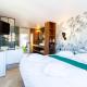 Love Room du Mont d'Or - Baignoire SPA - Minibar offert Marsiglia - Foto 6