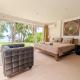 Beachfront 5-bedroom Villa - by KohChangVillas, Ko Chang (foto 6)