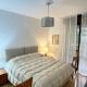 Casa vacanze 1702, con la camera matrimoniale con il bagno privato e un soggiorno comune, Milan - Photo 4