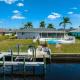 Gulf Access, Kayaks, Bikes, Ping-Pong & Pool - Villa Palaco Palazzo - Roelens Vacations, Cape Coral - Photo 4