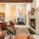 Wolf Den - Bright Open Concept 3 Bedroom- Hot Tub, Pet-Friendly, Minutes from Skiing!, Tahoma (foto 2)