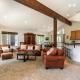 Wolf Den - Bright Open Concept 3 Bedroom- Hot Tub, Pet-Friendly, Minutes from Skiing!, Tahoma (foto 5)