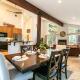 Wolf Den - Bright Open Concept 3 Bedroom- Hot Tub, Pet-Friendly, Minutes from Skiing!, Tahoma (foto 9)