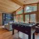 Summit Solitude at Palisade Tahoe - Charming 5BR w Foosball & Shuffleboard Table & Pet Friendly Olympic Valley - Zdjęcie 4