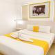 Victoria Bed & Breakfast Malang - Foto 4