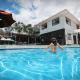 Swimming Pool Holiday Villa, Окленд - Фото 2