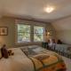 Vanni House - Classic Tahoe Style 2 BR - Sleeps 6 - Hot Tub - Near Palisades & Downtown Tahoe City - Foto 8