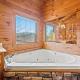 Bearfoot Pines - True Log Cabin - Wi-Fi, Hot Tub, Fishing, Deck with views! - Mins to PF Sevierville - Foto 10