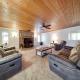 North Jackson Vacation Rental with Wraparound Deck!, North Jackson - Foto 1