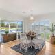 Hamptons House - Stylish Waterfront - Holiday Yamba, Yamba (fotografie 4)