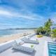 La Perla Bianca - 1 BR Beachfront Luxury Villa offering utmost privacy, Les Terres Basses (Foto 7)