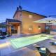 Top Villa mit privatem Pool, WLAN, Sonnenliegen, Terrasse und eigenem Grillbereich Pola (Pula) - Foto 4