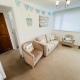2 Bedroom Chalet SB11, Sandown Bay, Dog Friendly - Photo 7