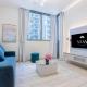 STAY BY LATINEM Luxury 1BR Holiday Home CVR B1701 near Burj Khalifa, Dubái - Foto 2