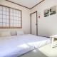 New!Twelve people/ Shin Ookubo 6min/ Pocket WIFI, Tokio - Fotografie 5