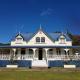 Riverhead Villa
