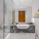 Fully Furnished 3 Bed in Habtoor City, Hosted by Desert City Stays, Dubái - Foto 2