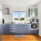 Sunny Side Getaway with views and deck, Окленд - Фото 4