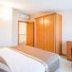Apartments by the sea Vantacici, Krk - 21699, Malinska (photo 10)