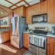 Pet-Friendly Home in Truckee with Balconies and Grill! Траки - Фото 8