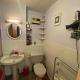 Cozy bedroom in well equipped apartment, Leatherhead (fotografie 6)