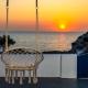 Peaceful Seafront Retreat in Santorini -Sonus Mare Beach Houses, Vourvoulos - Fotografie 1