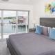 232E South Finger, Waterfront Villa, Jolly Harbour - Fotografie 1