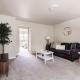 Spacious Kenmore Apartment- King Bed, Queen Bed, Fast Wifi
