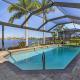 Modern, Luxurious, Waterfront home with Heated Pool - Villa Dock Holiday - Roelens Vacations Cape Coral - Fotografie 6
