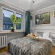 Central 2-Bedroom Apartment - Balcony, City View, Top Location - by Rentujemy, Varsavia - Foto 1