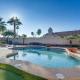 Group Getaway with Pool and Putting Green in Goodyear - Fotografie 2