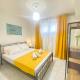 Olive Tree Deluxe Apt under Acropolis hillside, Athen - Foto 1