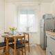 Charming Apartment Trzebnicka by Noclegi Renters Vratislav - Fotografie 9