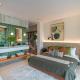 Villa Coco Bay - Iconic 8BR Tropical Villa Next to the Beach Canggu - Fotografie 4