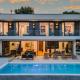 Luxury TABOO Villa & Spa in Medulin for 8 people with heated pool- wellness & sea view Medulin (Medolino) - Foto 1