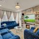 Serenity Retreat: 3BR, Heated Pool, Parking, Las Vegas - Photo 2