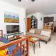 Spotless 3 BRs house w/ pool, Roatán (photo 9)