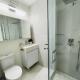 Urban 2-bed apartment in the Beaches, Toronto (foto 4)