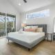Luxurious Modernism with Private Hot Tub and Garage, Austin (fotografie 5)