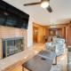 Spacious Lexington Abode with Pool Table and Fireplace, Lexington (foto 2)