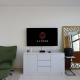 Livbnb Seaside Studio in Palm Jumeirah with Private Terrace and Direct Access to Nakheel Mall, Dubaï - Photo 10