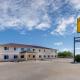 Super 8 by Wyndham Clayton, Clayton