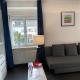 Preiswertes stilvolles Zimmer im privaten Haus mit großem schönem modernem Gemeinschaft Badenzimmer, Lörrach - Foto 1